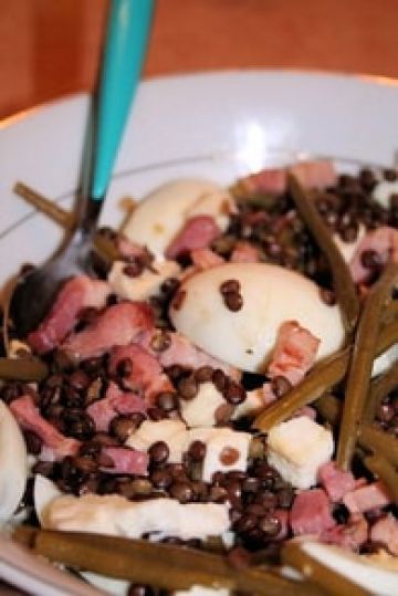 Salade de lentilles aux lardons, haricots et mozzarella Salade de lentilles aux lardons, haricots et mozzarella