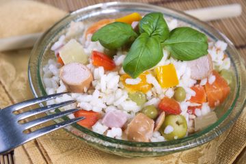 Salade de riz aux saucisses Knacki Salade de riz aux saucisses Knacki