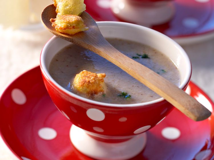 Soupe de champignons aux ravioles Soupe de champignons aux ravioles