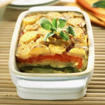 Mille-feuille de pomme de terre aux poivrons Mille-feuille de pomme de terre aux poivrons
