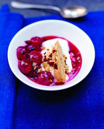 Fromage blanc, biscuit aux amandes et raisins