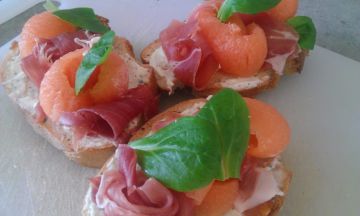 Tartine de Jambon cru et melon Tartine de Jambon cru et melon