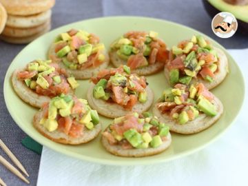 Toast au saumon et à l'avocat Toast au saumon et à l'avocat