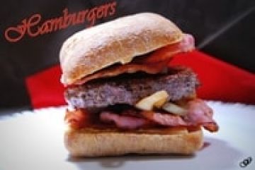 Hamburgers boeuf, oignon, bacon, emmental