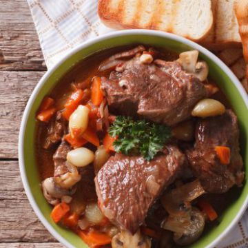 Bœuf bourguignon au lard fumé