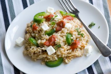 Risotto aux poivrons, feta et sauce tomate