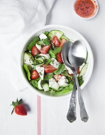 Salade fraises, courgettes, feta Salade fraises, courgettes, feta