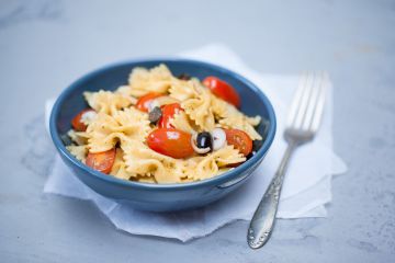 Salade de farfalles méditerranéenne Salade de farfalles méditerranéenne