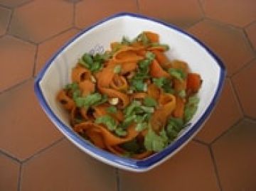 Tagliatelles de carottes à la marocaine Tagliatelles de carottes à la marocaine