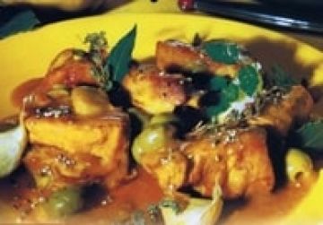 Veau aux olives, oignon et cannelle Veau aux olives, oignon et cannelle