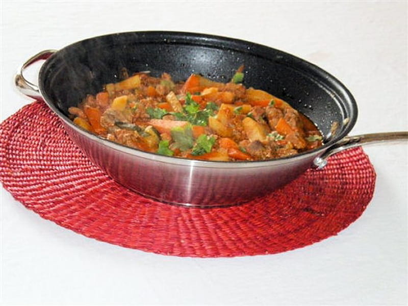 Wok de filet mignon de porc au curry de Légumes Wok de filet mignon de porc au curry de Légumes