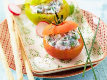 Tomates farcies, sauce au St Môret® Tomates farcies, sauce au St Môret®
