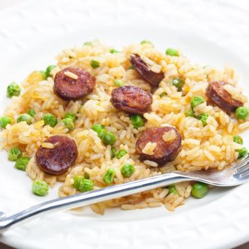 Riz pilaf aux petits pois et chorizo Riz pilaf aux petits pois et chorizo