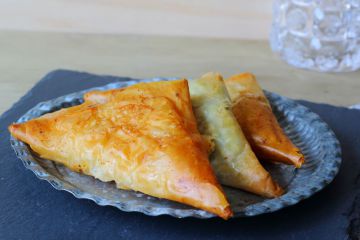 Brick au thon, à l'oeuf et à la pomme de terre Brick au thon, à l'oeuf et à la pomme de terre