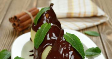 Poires au coulis de chocolat Poires au coulis de chocolat