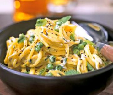 Spaghettis primavera aux petits pois et au jambon Spaghettis primavera aux petits pois et au jambon