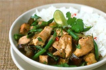 Escalopes de poulet aux haricots verts Escalopes de poulet aux haricots verts