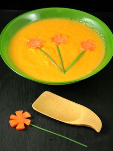 Petite soupe de carottes au lait de coco Petite soupe de carottes au lait de coco