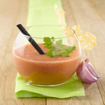 Gaspacho fraise melon tomate à l'ail