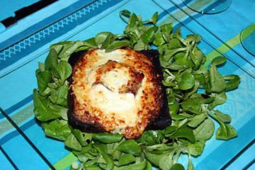 Tartine de chèvre chaud Tartine de chèvre chaud
