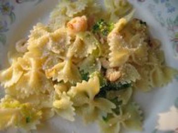 Farfalles aux courgettes et crevettes Farfalles aux courgettes et crevettes