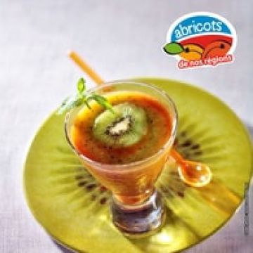 Soupe d’abricots et kiwis Soupe d’abricots et kiwis