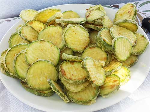 Kolokithakia Tiganita tranches de courgettes frites (Crète) Kolokithakia Tiganita tranches de courgettes frites (Crète)