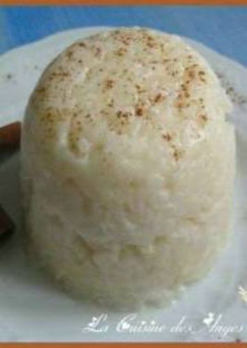 Riz au lait de noix de coco et à la canelle