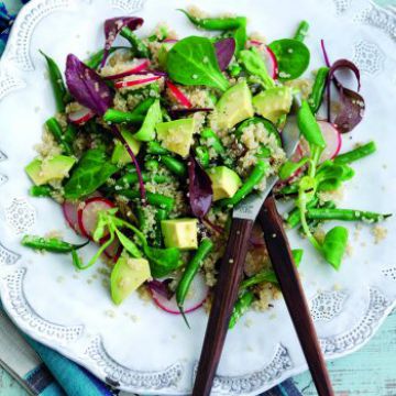 Salade de quinoa à l'avocat Salade de quinoa à l'avocat