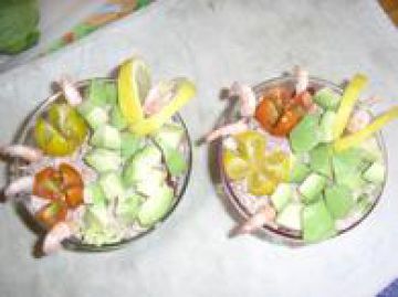 Verrines crevette, thon et avocat Verrines crevette, thon et avocat