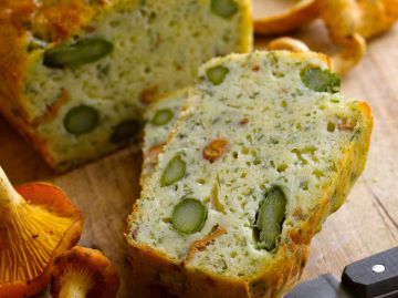 Cake aux asperges et aux girolles Cake aux asperges et aux girolles