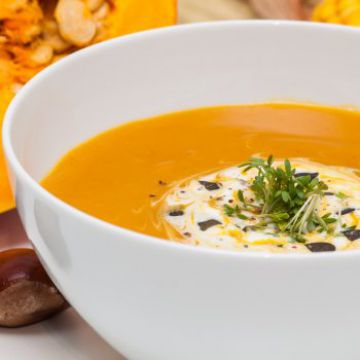 Velouté de potimarron aux châtaignes Velouté de potimarron aux châtaignes
