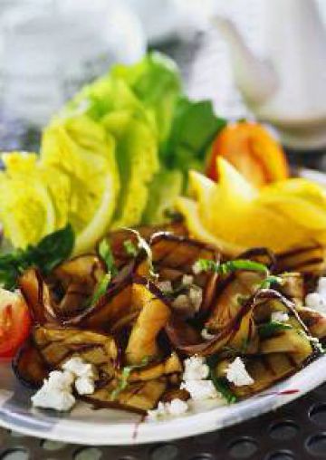Salade d'aubergines grillées à la feta Salade d'aubergines grillées à la feta