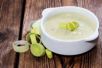 Velouté de patates douces et poireaux à la muscade Velouté de patates douces et poireaux à la muscade