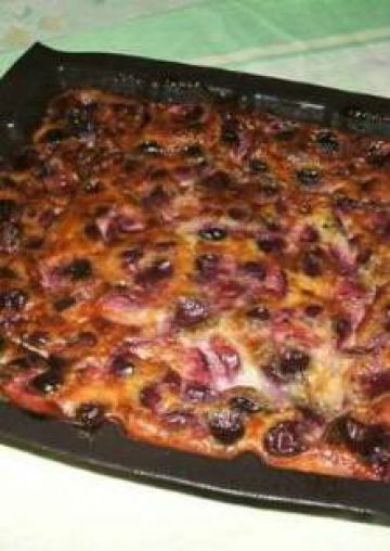 Clafoutis aux cerises et sucre vanillé Clafoutis aux cerises et sucre vanillé