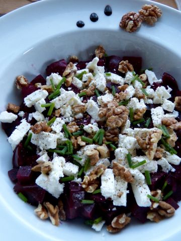 Salade de betterave, feta et noix Salade de betterave, feta et noix