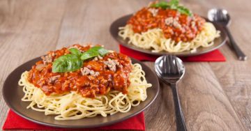 Spaghettis à la bolognaise F§B Spaghettis à la bolognaise F§B