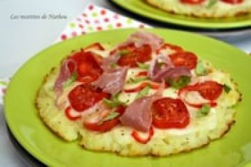 Galettes de pomme de terre comme une pizza