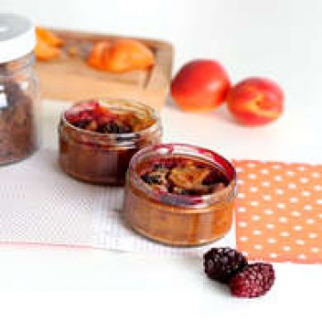 Clafoutis abricots - mûres Clafoutis abricots - mûres