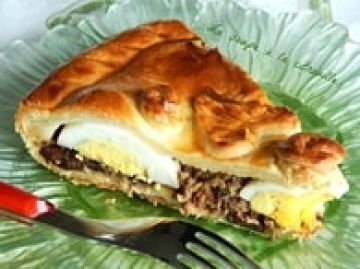 Tourte à la viande de boeuf et aux oeufs Tourte à la viande de boeuf et aux oeufs