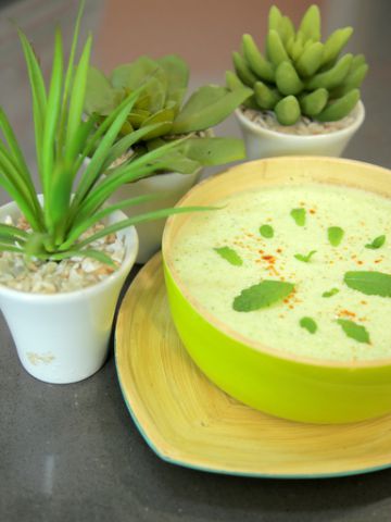 Soupe glacée au concombre Soupe glacée au concombre