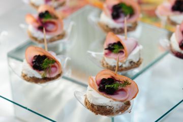 Blinis mozzarella et jambon de parme Blinis mozzarella et jambon de parme