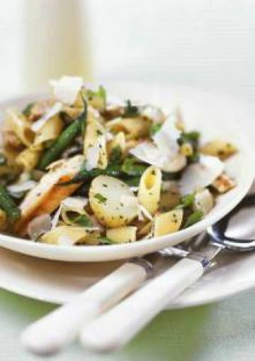 Penne aux pommes de terre, poulet et haricots verts Penne aux pommes de terre, poulet et haricots verts