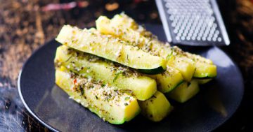 Frites de courgettes herbes et parmesan Frites de courgettes herbes et parmesan