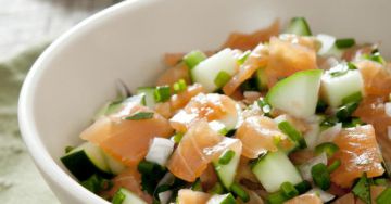 Salade de saumon fumé, pomme et concombre