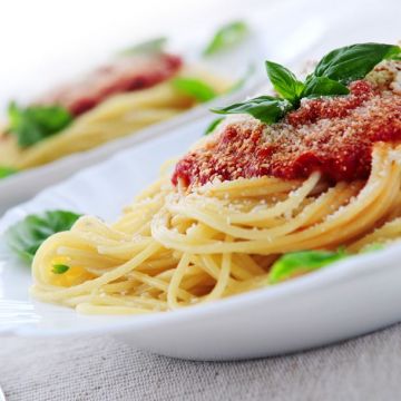 Spaghetti aux tomates fraîches Spaghetti aux tomates fraîches