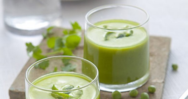 Crème de petits pois à la coriandre et au citron vert