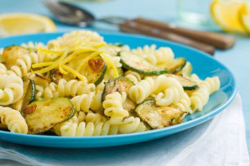 Fusilli aux courgettes grillées et au citron Fusilli aux courgettes grillées et au citron