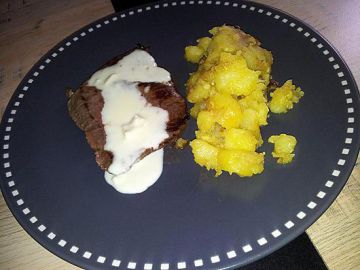 Bifteck sauce au camembert Bifteck sauce au camembert