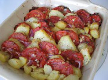 Tian de tomates et de pommes de terre Tian de tomates et de pommes de terre